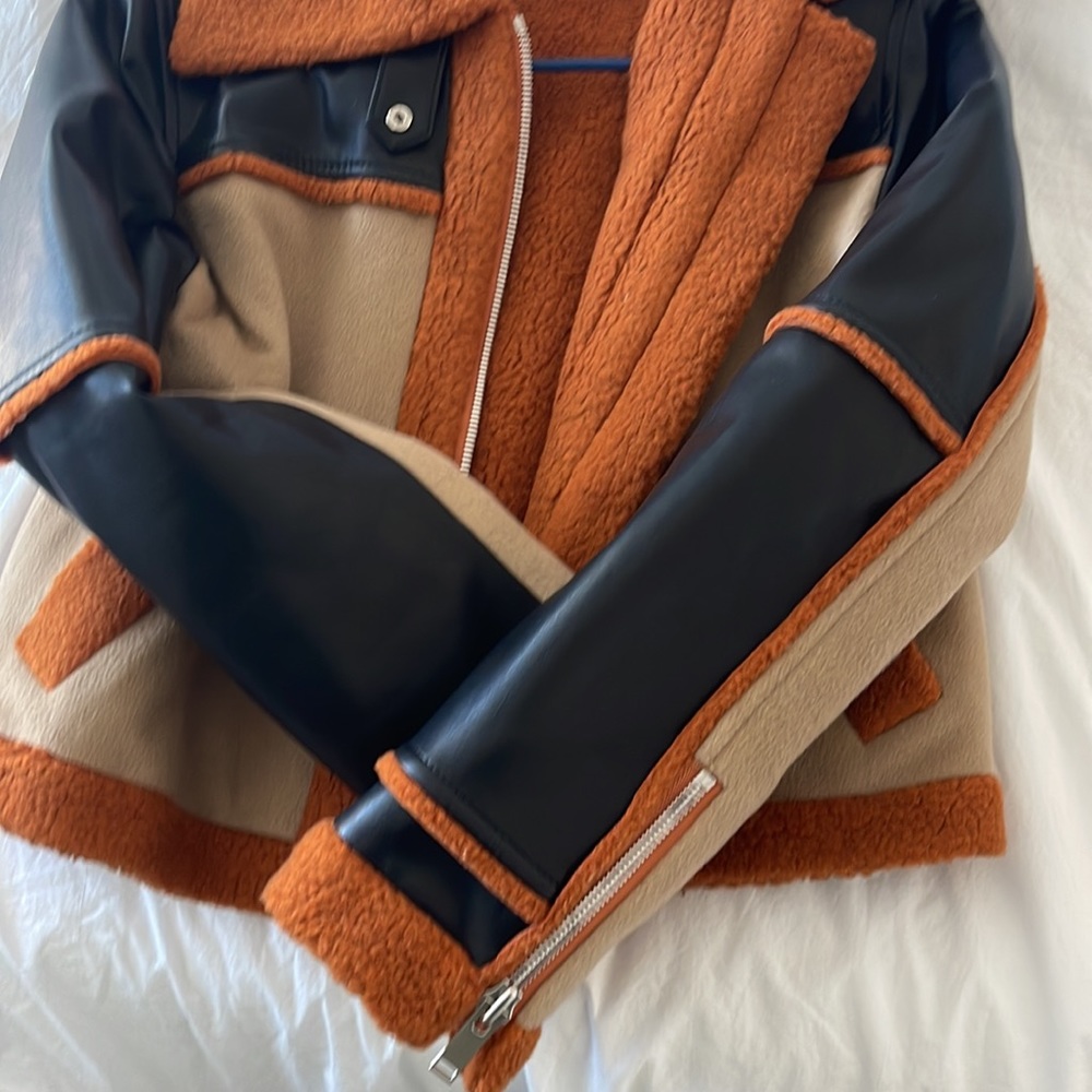 Jonathan Simkhai
Adelynn Color Block Sherpa Jacket - Picture 10 of 11